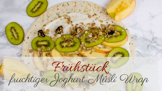 Leckeres veganes Rezept für dein Frühstück. Frühstückswrap mit Kiwi und Apfel